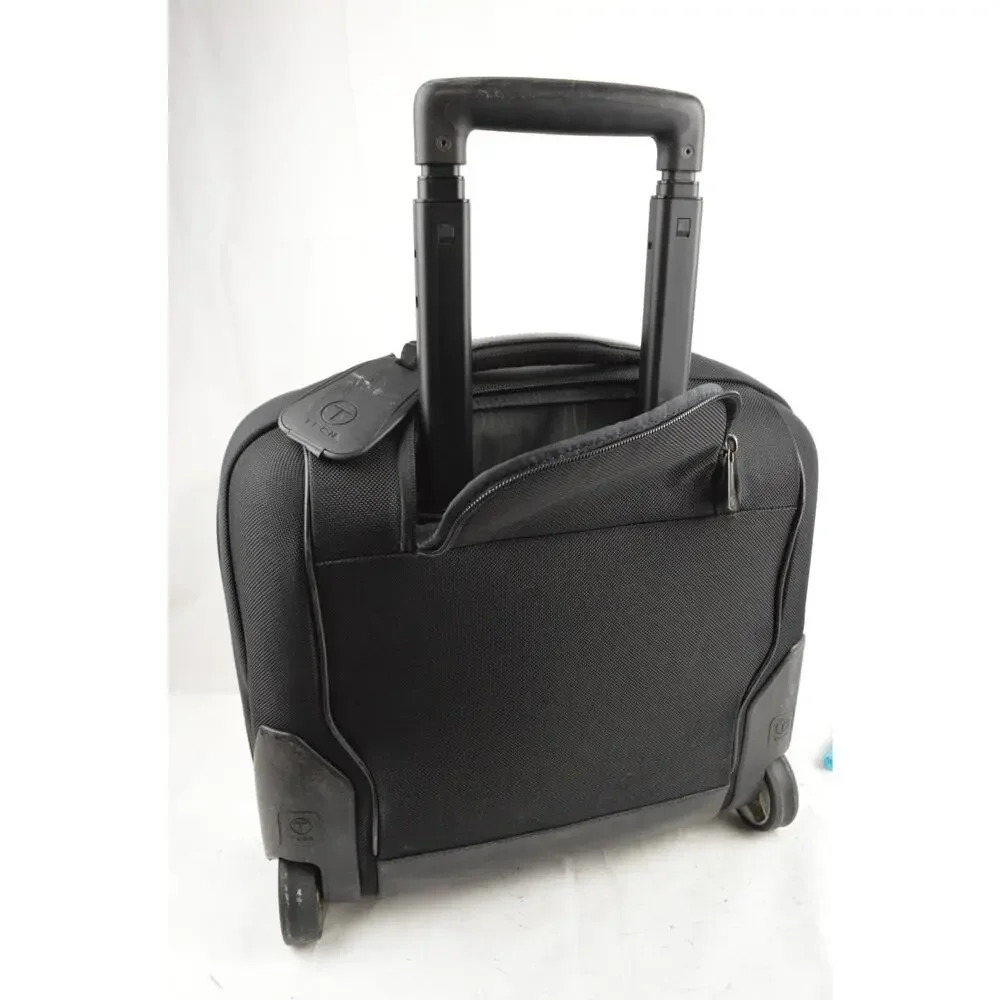 Tumi pre owned